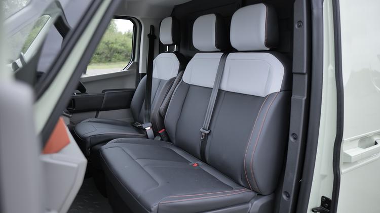 FARIZON SUPERVAN L1 ELECTRIC 170kW 83kWh Core H1 Van Auto